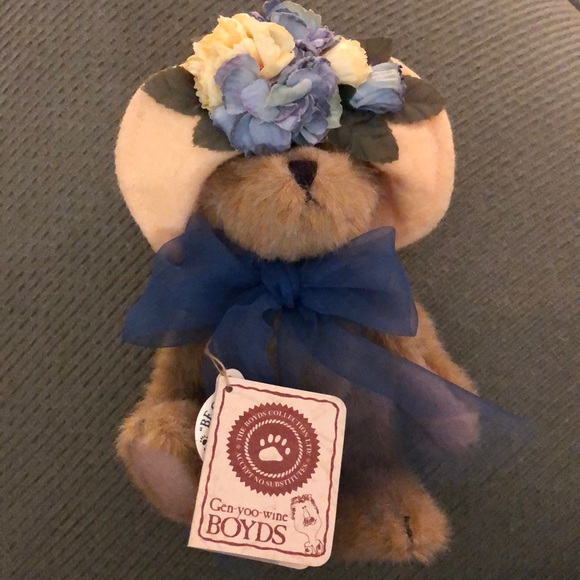 Boyd’s Bear - Picture 1 of 5